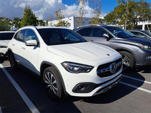 2021 Mercedes-Benz GLA 250 Base 4MATIC