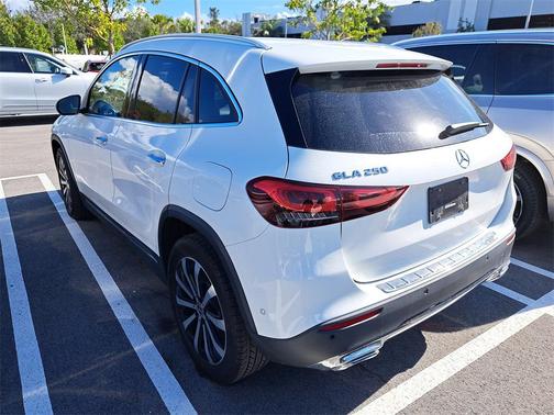 2021 Mercedes-Benz GLA 250 Base 4MATIC