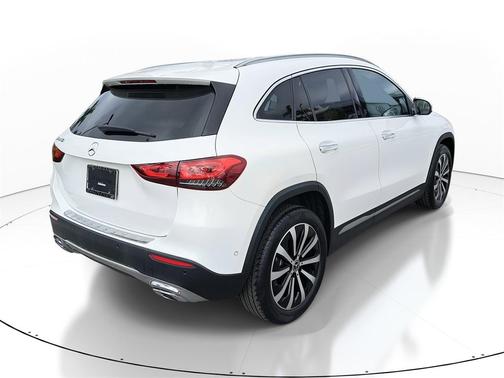 2021 Mercedes-Benz GLA 250 Base 4MATIC