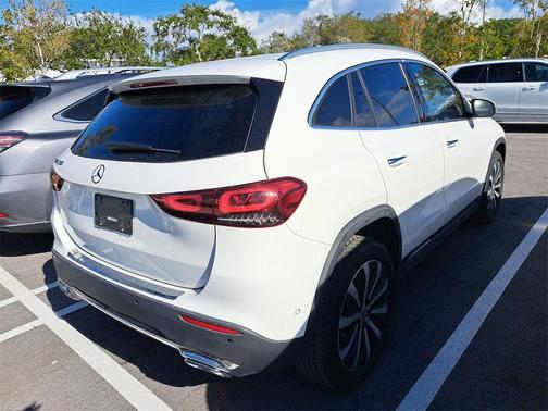 2021 Mercedes-Benz GLA 250 Base 4MATIC