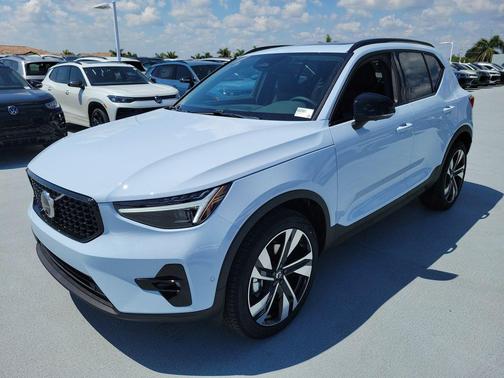 Denim Blue 2026 Volvo XC40 Ultra, B5 AWD Gas (mild hybrid), Dark