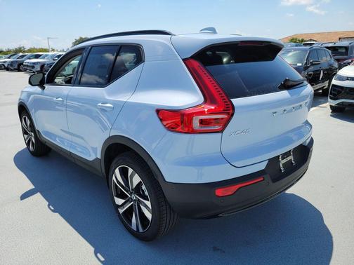 Denim Blue 2026 Volvo XC40 Ultra, B5 AWD Gas (mild hybrid), Dark
