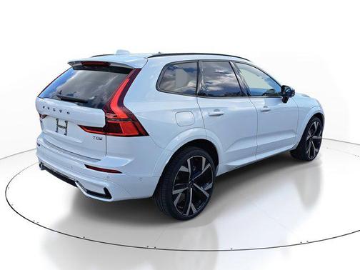 2026 Volvo XC60 Plug-In Hybrid T8 Ultra