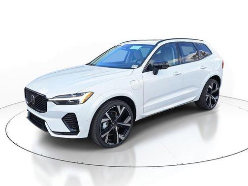 2026 Volvo XC60 Plug-In Hybrid T8 Ultra
