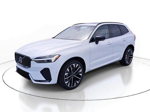 2026 Volvo XC60 B5 Ultra