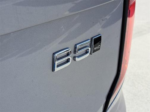 2026 Volvo XC90 B5 Core