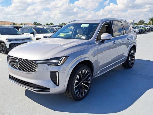 2026 Volvo XC90 B5 Core