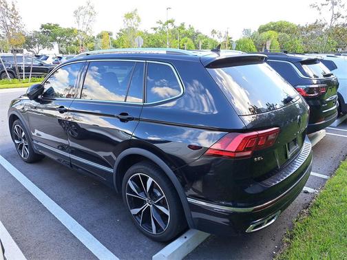 2023 Volkswagen Tiguan 2.0T SEL R-Line 4MOTION