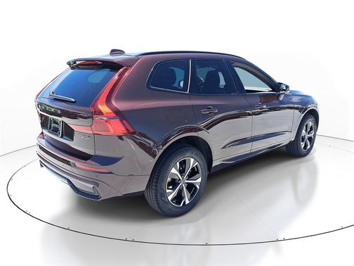 2026 Volvo XC60 B5 Core