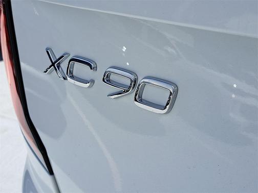 2026 Volvo XC90 Plug-In Hybrid T8 Core