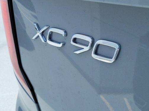 Vapour Grey Metallic 2026 Volvo XC90 Plus, B6 AWD Gas (mild hybrid), Gasoline, Bright, 6 Seats