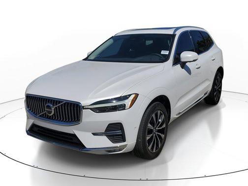 2023 Volvo XC60 B5 Plus Bright Theme