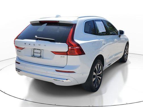 2023 Volvo XC60 B5 Plus Bright Theme