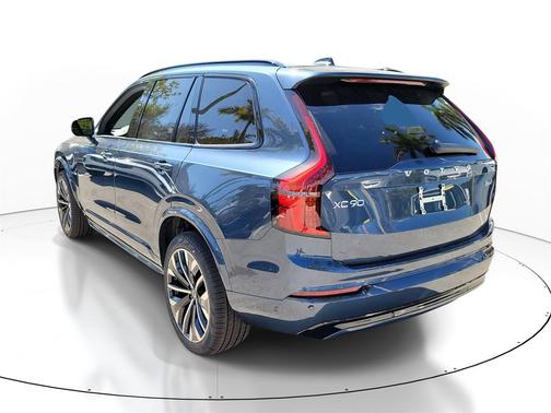 2026 Volvo XC90 Ultra Dark Theme, B6 AWD Gas (mild hybrid), Gasoline, 7 Seats