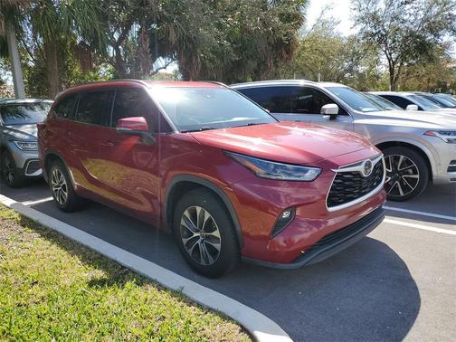 2021 Toyota Highlander XLE