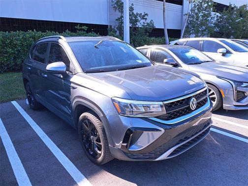 2023 Volkswagen Taos 1.5T SE