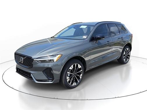 2026 Volvo XC60 B5 Plus