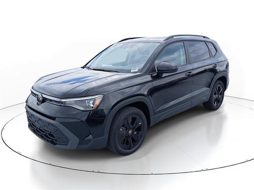2025 Volkswagen Taos 1.5T SE Black