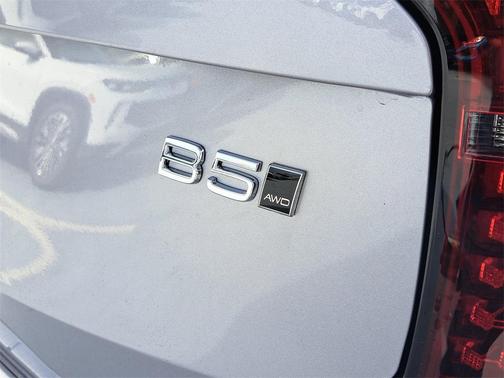 2026 Volvo XC90 B5 Plus 7-Seater