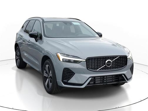 2025 Volvo XC60 Plug-In Hybrid T8 Core