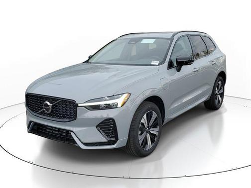 2025 Volvo XC60 Plug-In Hybrid T8 Core