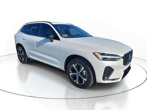 2026 Volvo XC60 B5 Core