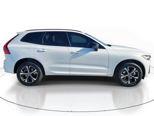 2026 Volvo XC60 B5 Core