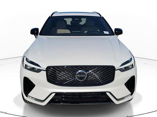 2026 Volvo XC60 B5 Core