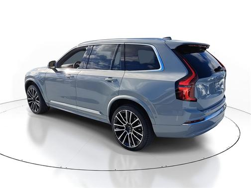2026 Volvo XC90 B5 Plus 7-Seater