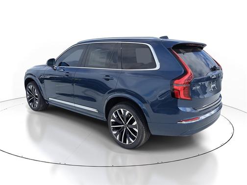 2026 Volvo XC90 B5 Core