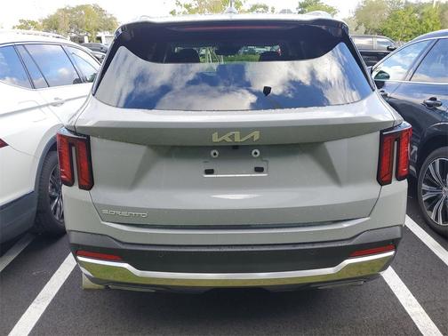 2025 Kia Sorento S