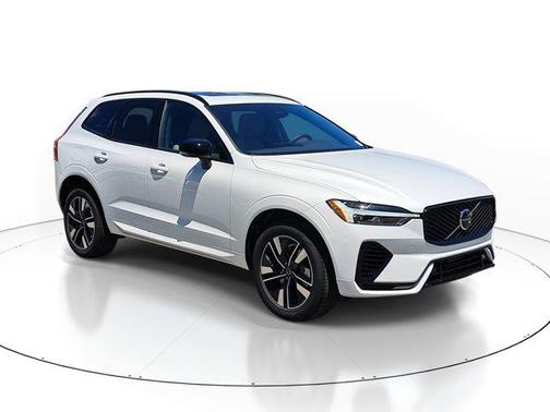 2026 Volvo XC60 Plug-In Hybrid T8 Core