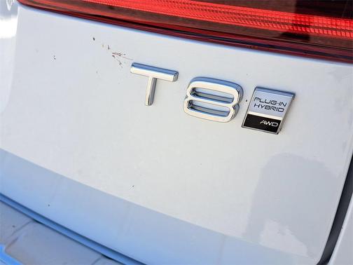2026 Volvo XC60 Plug-In Hybrid T8 Core