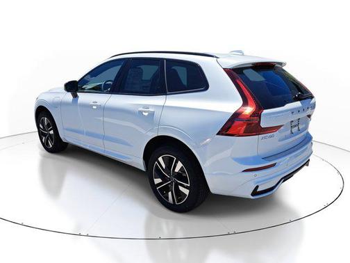 2026 Volvo XC60 Plug-In Hybrid T8 Core