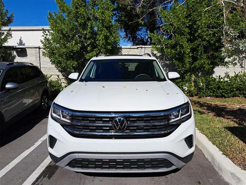2023 Volkswagen Atlas 3.6L SE w/Technology