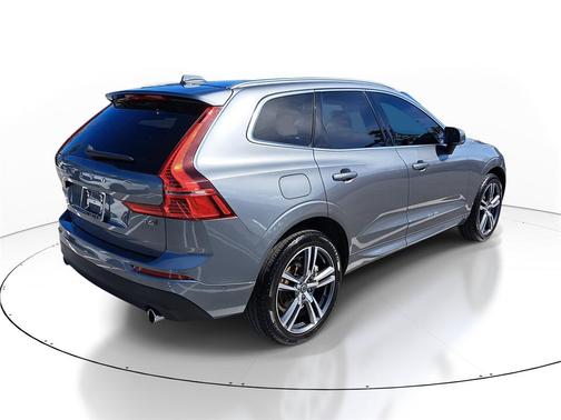 2019 Volvo XC60 T6 Momentum