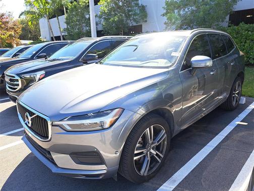 2019 Volvo XC60 T6 Momentum