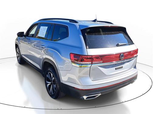 2024 Volkswagen Atlas 2.0T SE