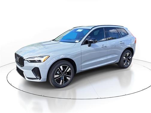 2026 Volvo XC60 B5 Core