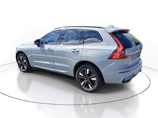 2026 Volvo XC60 B5 Core