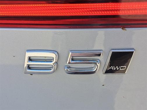 2026 Volvo XC60 B5 Core