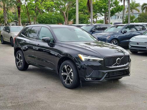 Onyx Black Metallic 2026 Volvo XC60 B5 Core