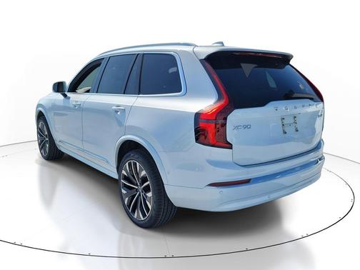 Crystal White Pearl 2026 Volvo XC90 Plus, B6 AWD Gas (mild hybrid), Gasoline, Bright, 7 Seats