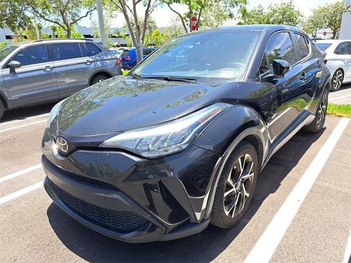 2021 Toyota C-HR XLE