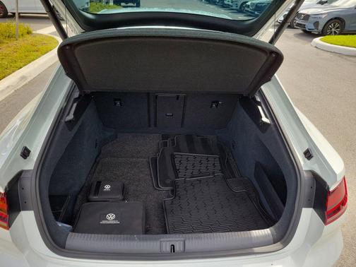 2023 Volkswagen Arteon 2.0T SE