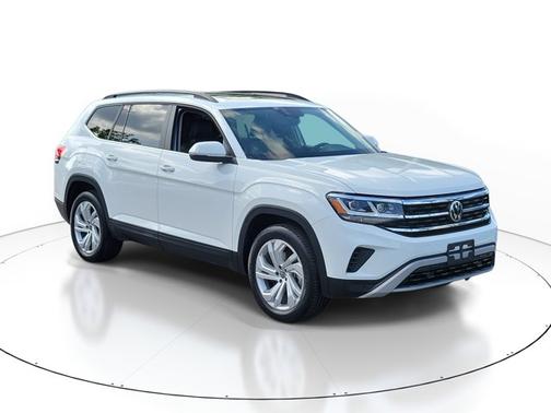 Pure White 2021 Volkswagen Atlas 3.6 V6 SE w/ Technology