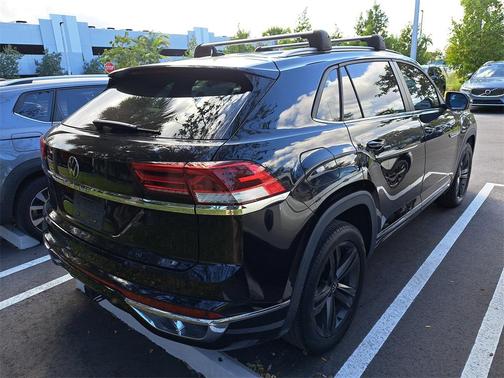 2021 Volkswagen Atlas Cross Sport 3.6L V6 SE w/Technology R-Line