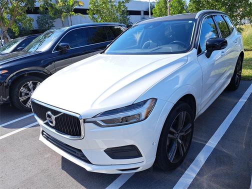 2019 Volvo XC60 T5 Momentum