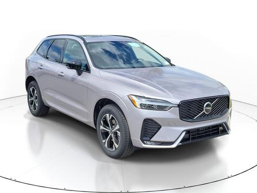 Aurora Silver 2026 Volvo XC60 B5 Core