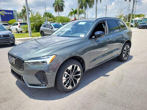 Forest Lake 2026 Volvo XC60 B5 Plus